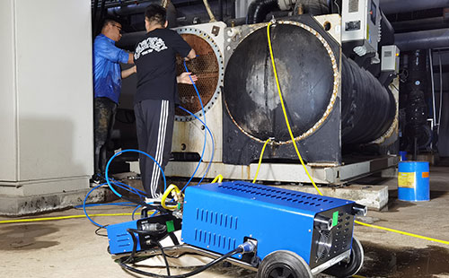 冷凝器堵住了怎么辦?冷凝器堵塞怎么清理